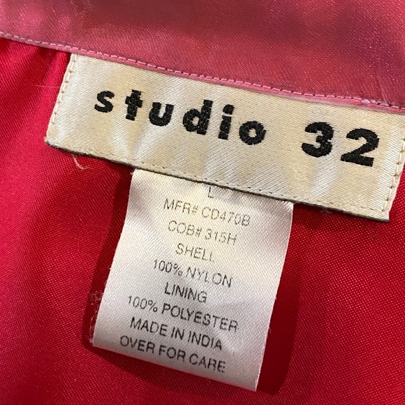 Embroidered button up blouse - Picture 6 of 8